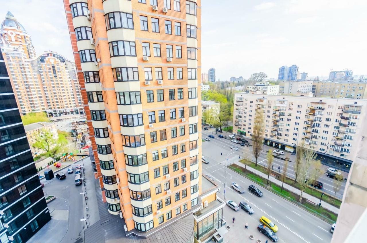 Kozzy Apartment In Kiev City Center Lu7 Exteriér fotografie
